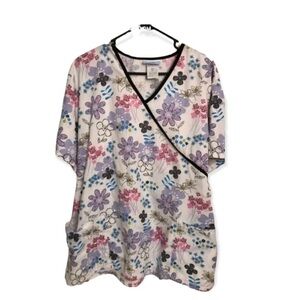 SB Scrubs Shirt Women’s Size 2X ‎ Ties In Back V Neck Pull Over Floral